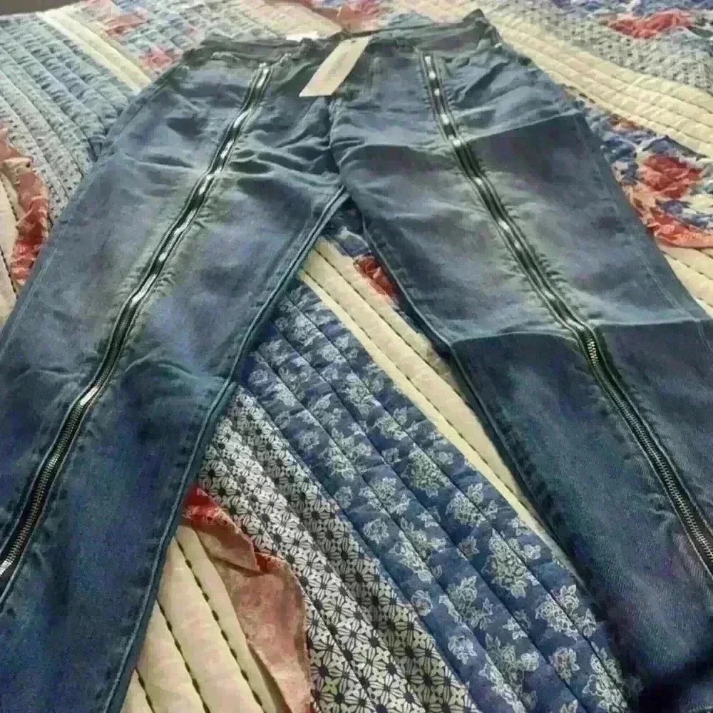 Neon Blonde Siren High rise jeans